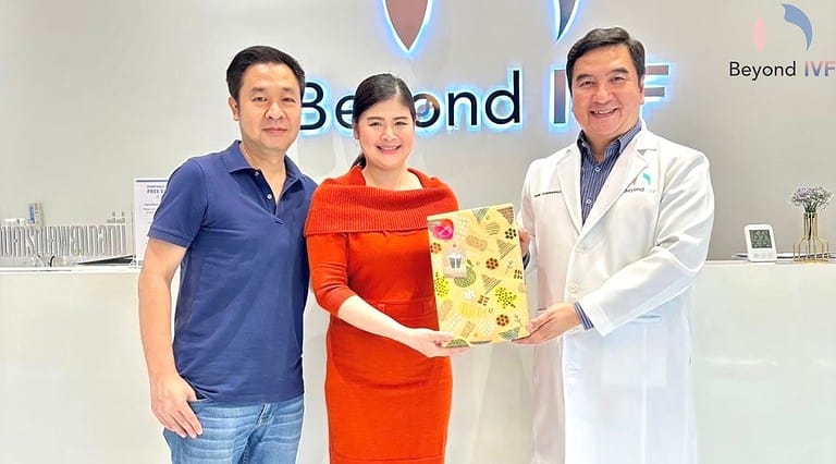 คุณแม่วัย 40 ปีก็ท้องแฝดได้ รักษาด้วยวิธีการทำ ICSI กับคุณหมอต้น ที่ Beyond IVF